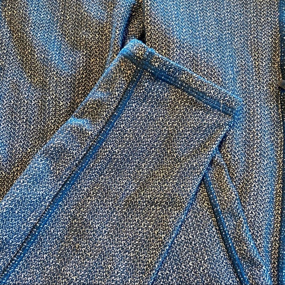 Athleta Womens Static Drifter Leggings Capri Blue XXS #983305 - Picture 7 of 13